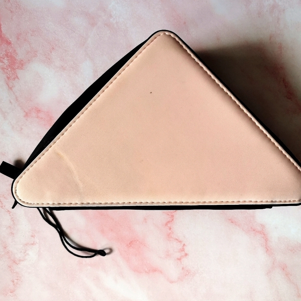 Prada Make up case, great condition - Picture 2 of 9